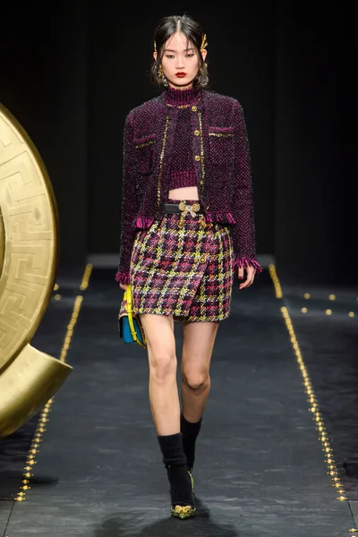 Look 38